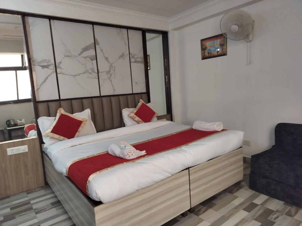 Hotel Clink New Delhi Airport Екстериор снимка